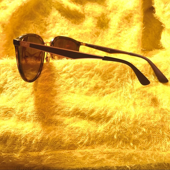 Ray-Ban Aviators - Picture 11 of 16